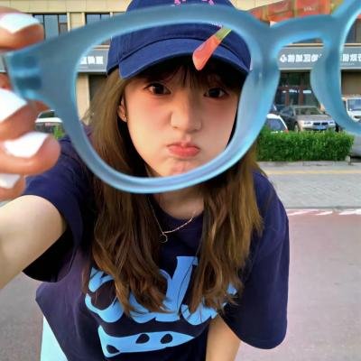 飞向宇宙：巴斯的浩瀚无垠之旅